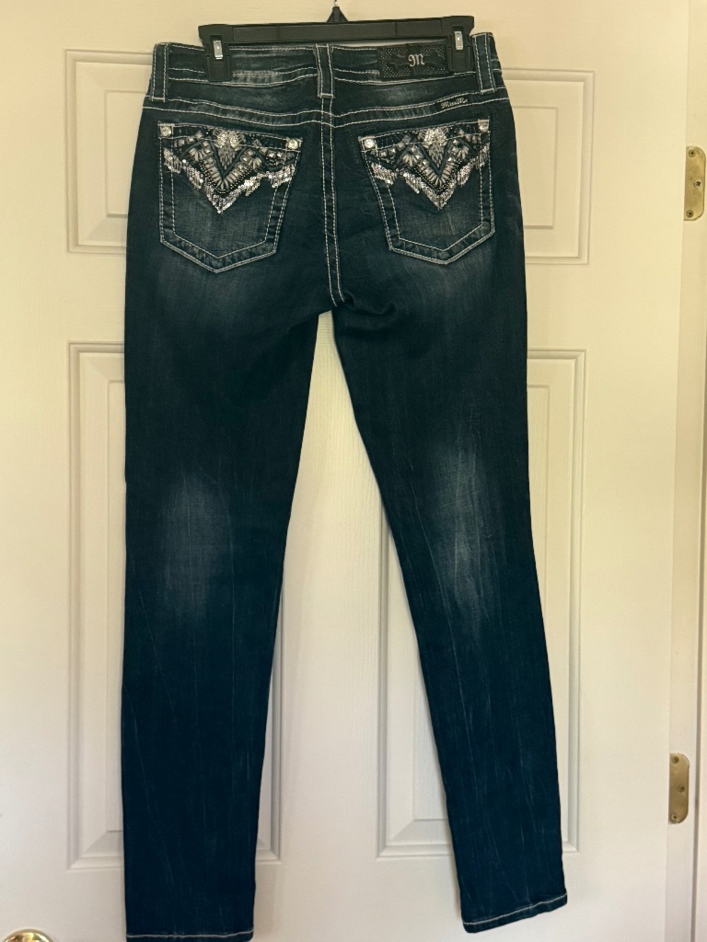 Like New Miss Me Skinny Dark Blue Jean. Size 28 x 30.5